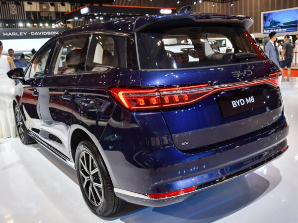 BYD M6 - Ảnh 4